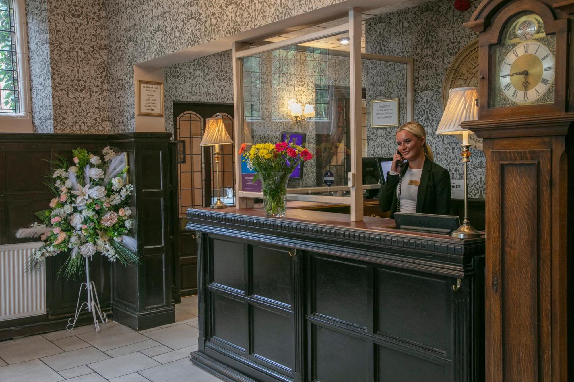 Weston Hall Hotel Sure Hotel Collection By Best Western Bulkington Екстериор снимка